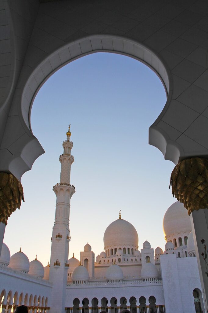 pray, muslim, sheikh zayed grand mosque-3167221.jpg