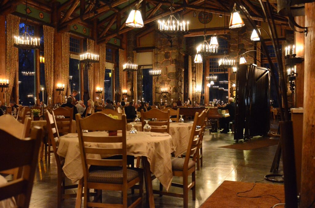 restaurant, dinner, tables-237060.jpg