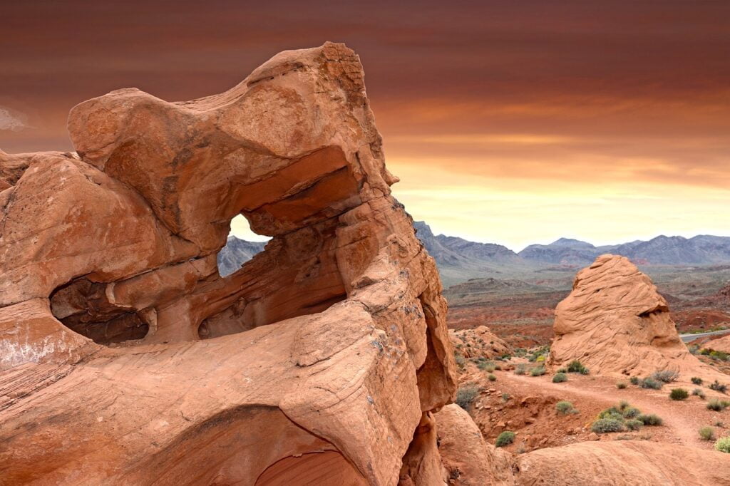 valley of fire, las vegas, desert-1303596.jpg